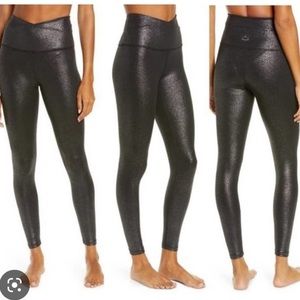Brand new Beyons Yoga Shine On leggings